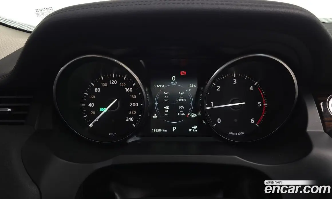 Land Rover Range Rover Evoque 2016 2.0 автомат (гидро), фото 8