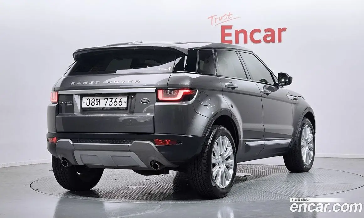 Land Rover Range Rover Evoque 2018 2.0 автомат (гидро), фото 2 Land Rover Range Rover Evoque 2018 2.0 автомат (гидро), фото 2