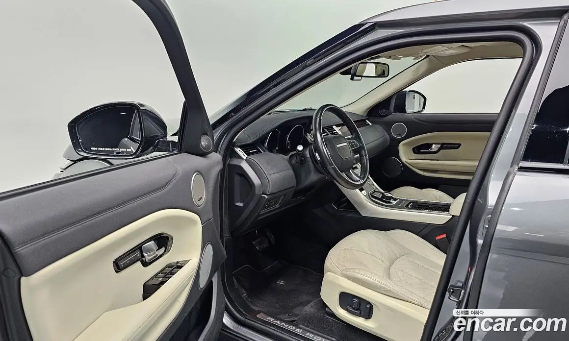 Land Rover Range Rover Evoque 2018 2.0 автомат (гидро), фото 13 Land Rover Range Rover Evoque 2018 2.0 автомат (гидро), фото 13