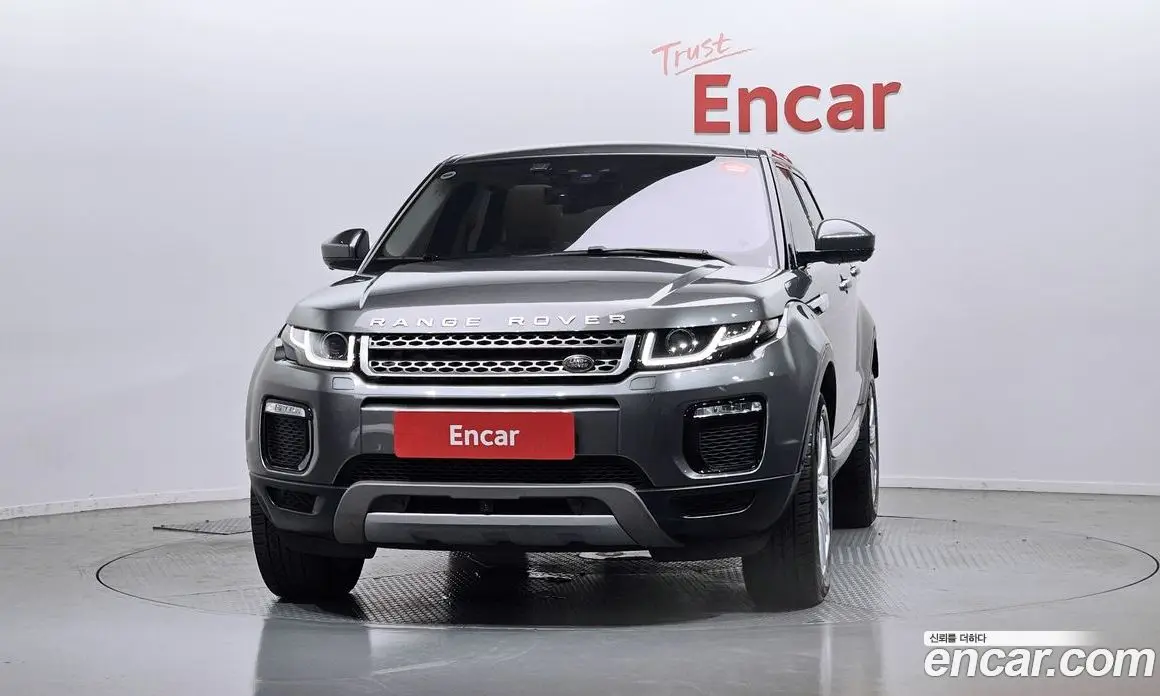 Land Rover Range Rover Evoque 2018 2.0 автомат (гидро), фото 3 Land Rover Range Rover Evoque 2018 2.0 автомат (гидро), фото 3