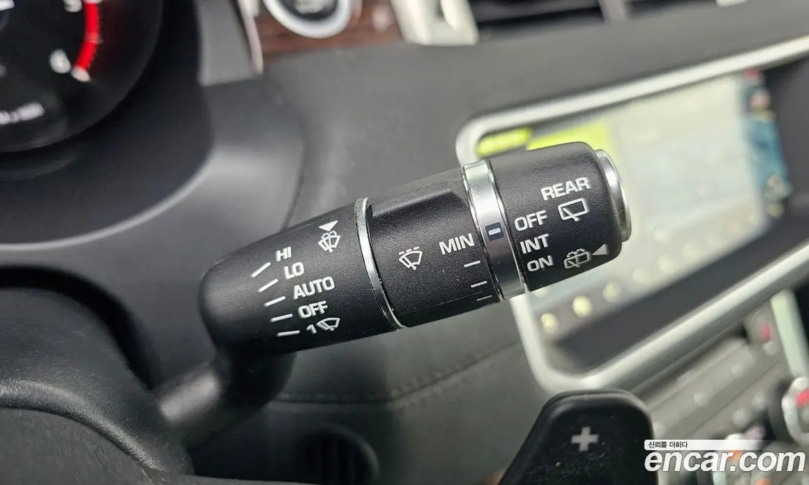 Land Rover Range Rover Evoque 2018 2.0 автомат (гидро), фото 25 Land Rover Range Rover Evoque 2018 2.0 автомат (гидро), фото 25