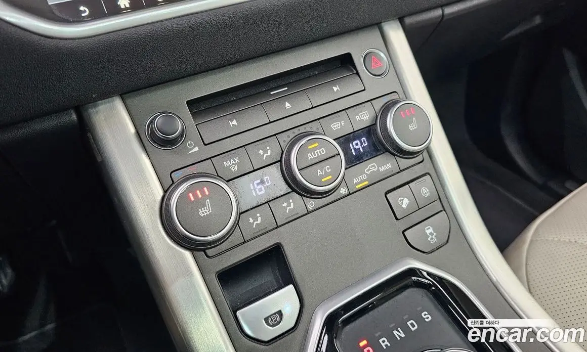 Land Rover Range Rover Evoque 2018 2.0 автомат (гидро), фото 28 Land Rover Range Rover Evoque 2018 2.0 автомат (гидро), фото 28