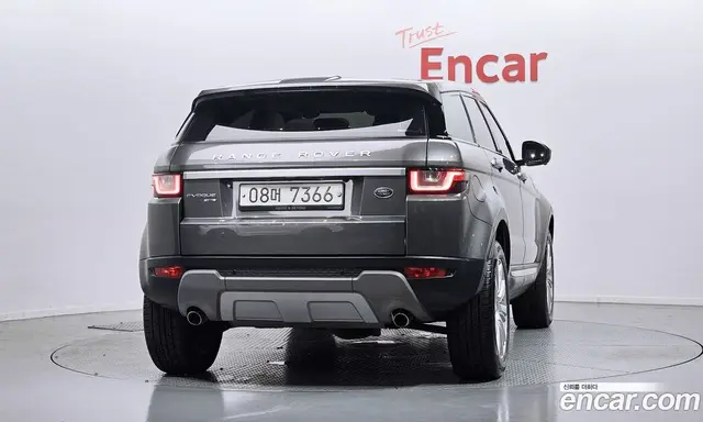 Land Rover Range Rover Evoque 2018 2.0 автомат (гидро), миниатюра 4 Land Rover Range Rover Evoque 2018 2.0 автомат (гидро), миниатюра 4
