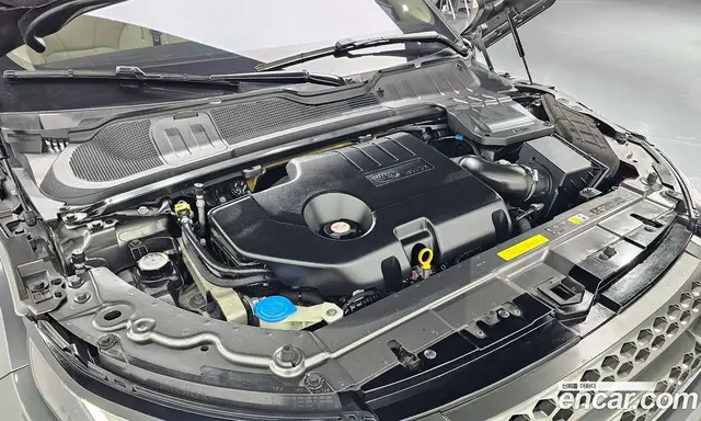Land Rover Range Rover Evoque 2018 2.0 автомат (гидро), миниатюра 6 Land Rover Range Rover Evoque 2018 2.0 автомат (гидро), миниатюра 6