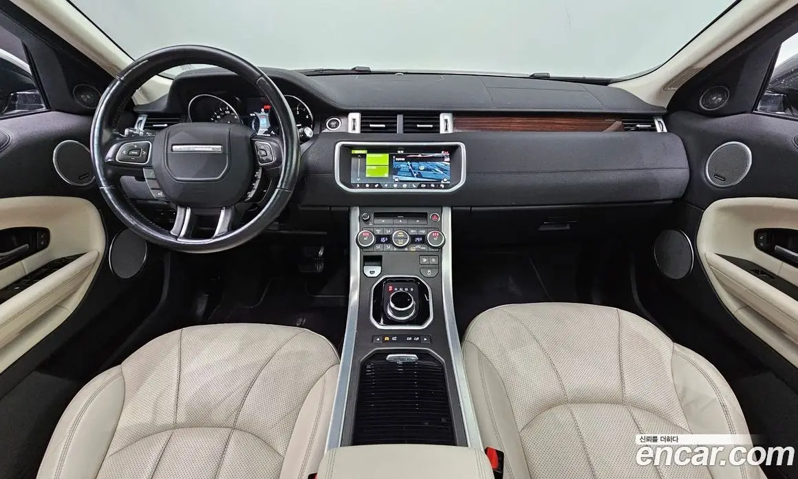Land Rover Range Rover Evoque 2018 2.0 автомат (гидро), фото 10 Land Rover Range Rover Evoque 2018 2.0 автомат (гидро), фото 10