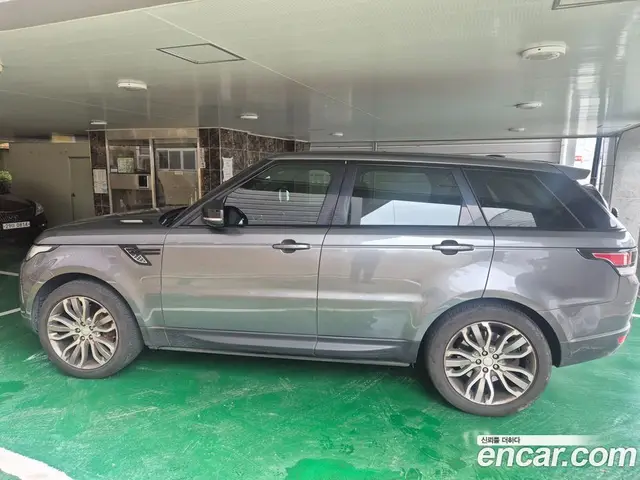 Land Rover Range Rover Sport 2015 3.0 автомат (гидро), миниатюра 3 Land Rover Range Rover Sport 2015 3.0 автомат (гидро), миниатюра 3
