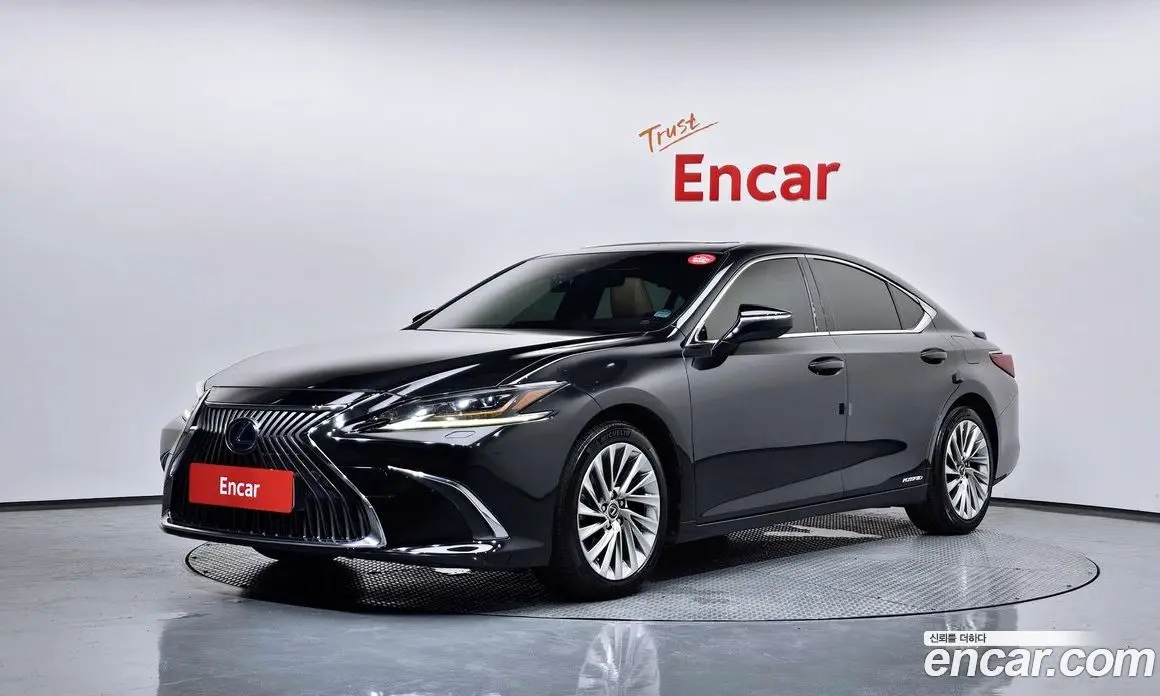 Lexus ES 2019 2.5 автомат (гидро), фото 1 Lexus ES 2019 2.5 автомат (гидро), фото 1