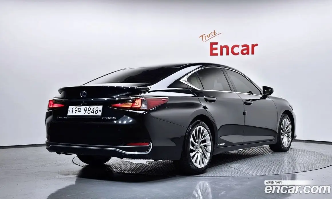 Lexus ES 2019 2.5 автомат (гидро), фото 2 Lexus ES 2019 2.5 автомат (гидро), фото 2