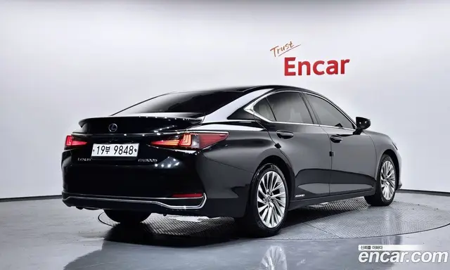 Lexus ES 2019 2.5 автомат (гидро), миниатюра 2 Lexus ES 2019 2.5 автомат (гидро), миниатюра 2