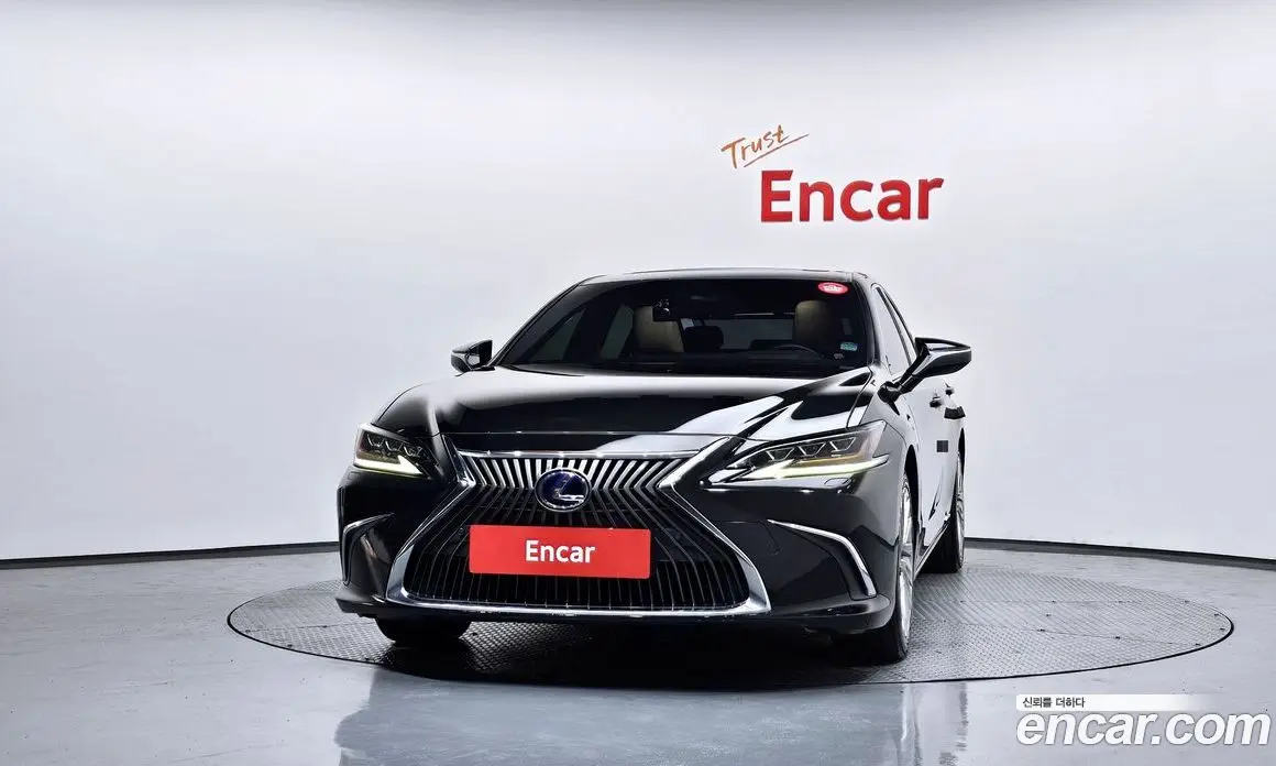 Lexus ES 2019 2.5 автомат (гидро), фото 3 Lexus ES 2019 2.5 автомат (гидро), фото 3