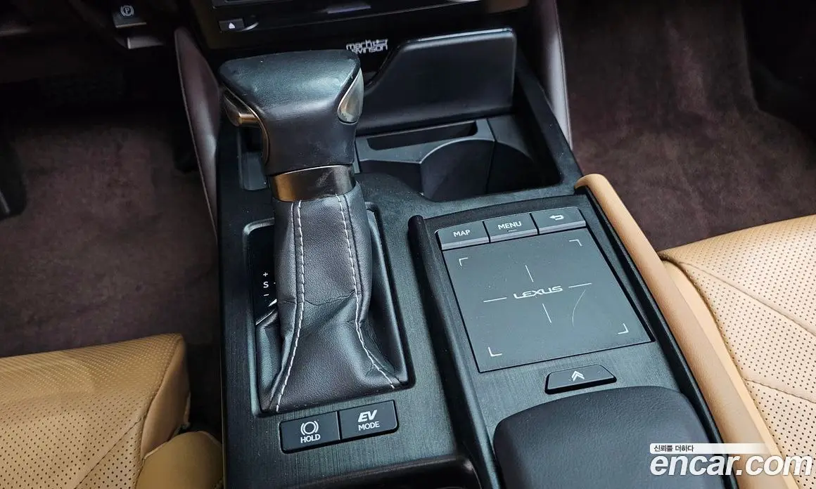 Lexus ES 2019 2.5 автомат (гидро), фото 9 Lexus ES 2019 2.5 автомат (гидро), фото 9