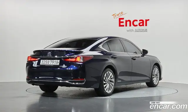 Lexus ES 2020 2.5 автомат (гидро), миниатюра 1 Lexus ES 2020 2.5 автомат (гидро), миниатюра 1