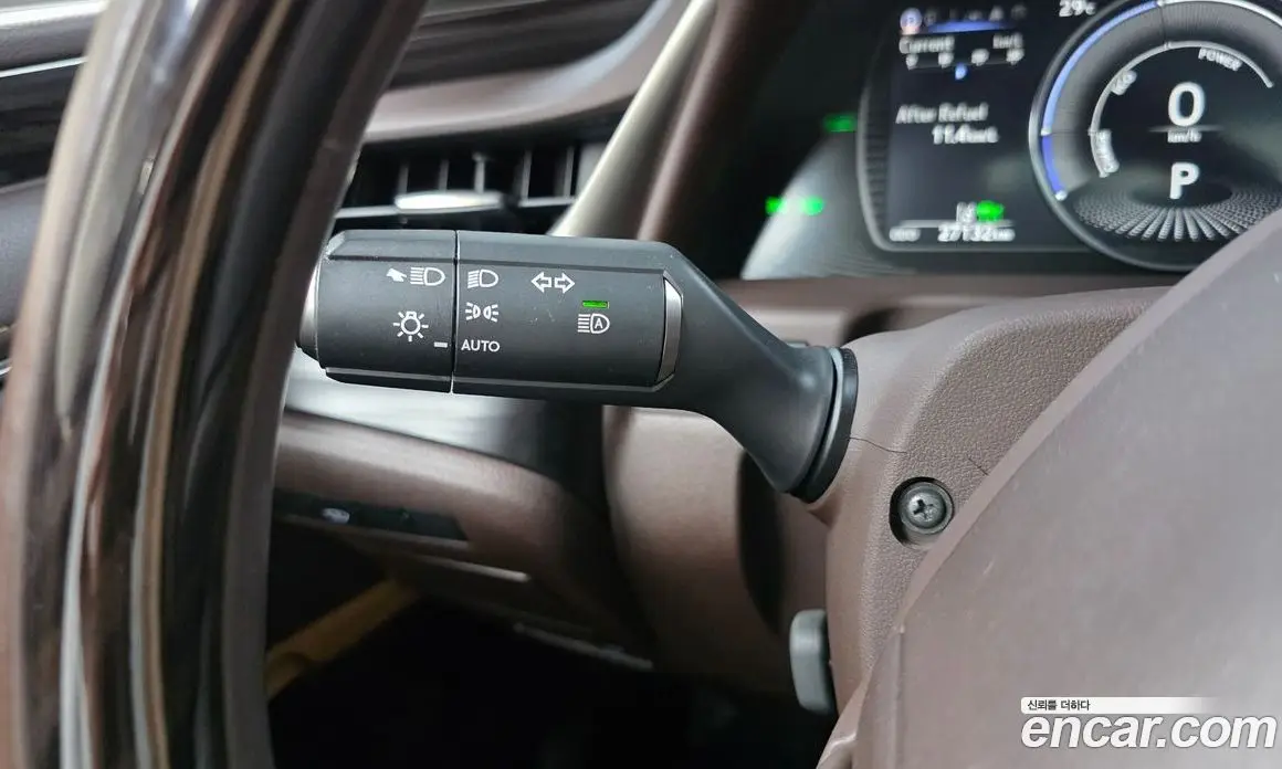 Lexus ES 2020 2.5 автомат (гидро), фото 24 Lexus ES 2020 2.5 автомат (гидро), фото 24
