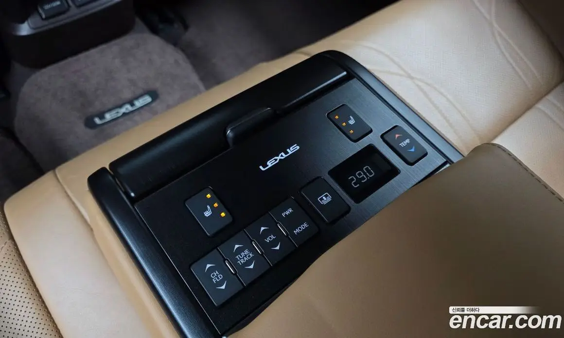 Lexus ES 2020 2.5 автомат (гидро), фото 27 Lexus ES 2020 2.5 автомат (гидро), фото 27