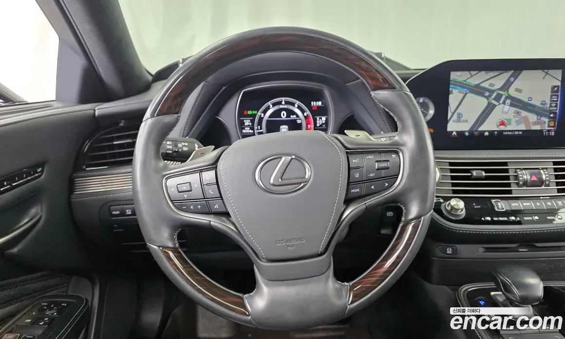Lexus LS 2021 3.4 автомат (гидро), фото 18
