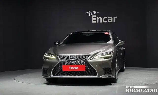 Lexus LS 2021 3.4 автомат (гидро), миниатюра 3