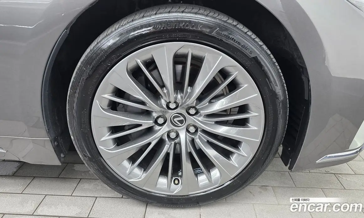 Lexus LS 2021 3.4 автомат (гидро), фото 7