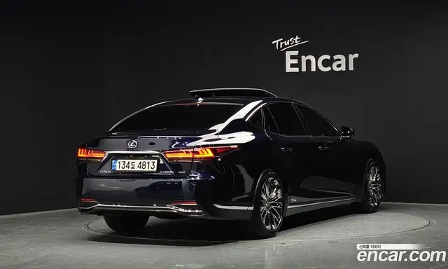 Lexus LS 2022 3.5 автомат (гидро), миниатюра 2 Lexus LS 2022 3.5 автомат (гидро), миниатюра 2