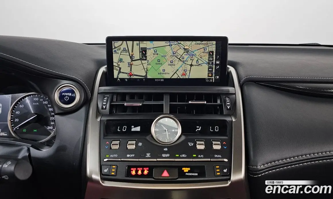 Lexus NX 2019 2.5 автомат (гидро), фото 18 Lexus NX 2019 2.5 автомат (гидро), фото 18