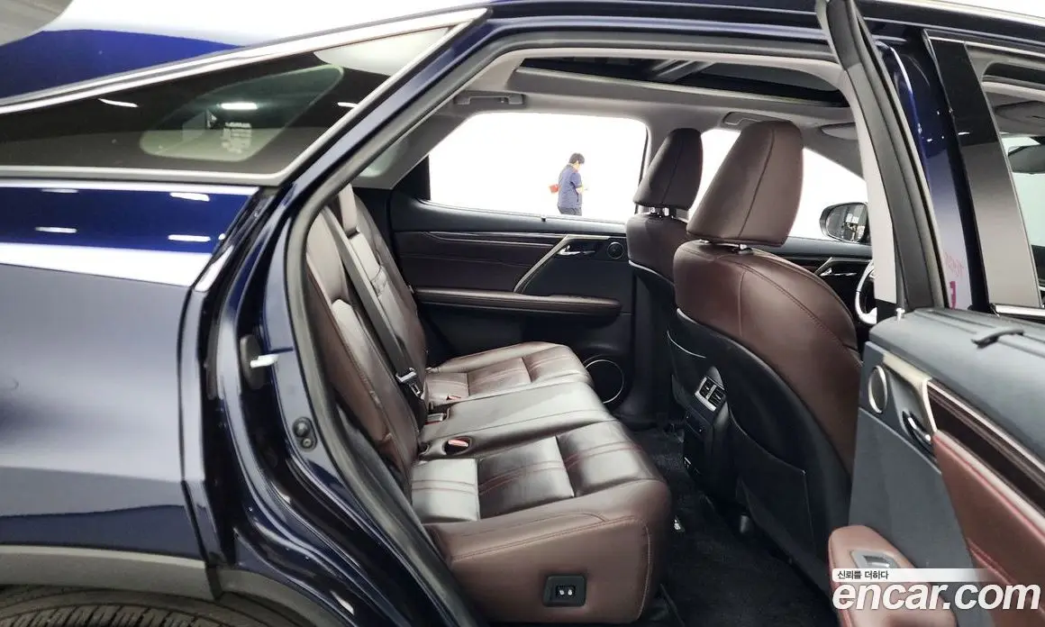 Lexus RX 2021 3.5 автомат (гидро), фото 17 Lexus RX 2021 3.5 автомат (гидро), фото 17