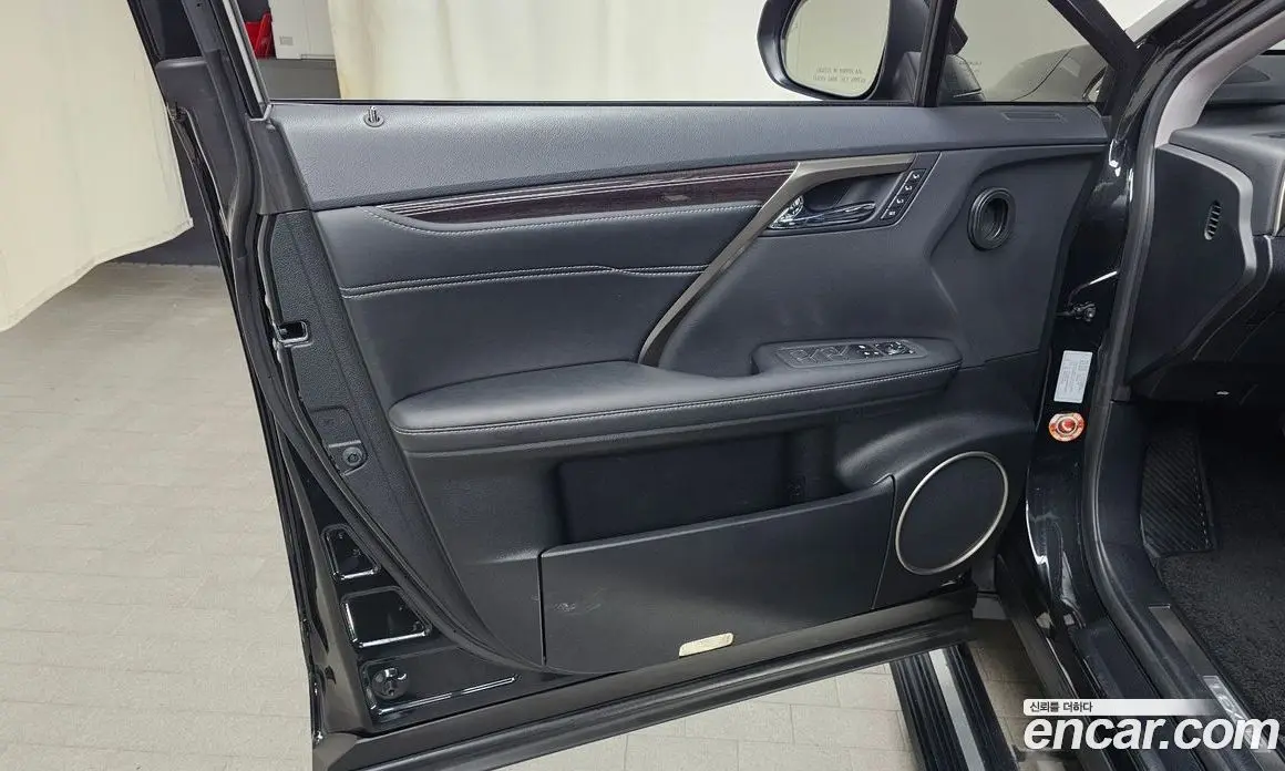 Lexus RX 2021 3.5 автомат (гидро), фото 13 Lexus RX 2021 3.5 автомат (гидро), фото 13