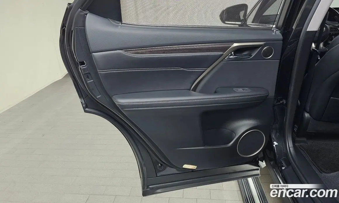 Lexus RX 2021 3.5 автомат (гидро), фото 14 Lexus RX 2021 3.5 автомат (гидро), фото 14