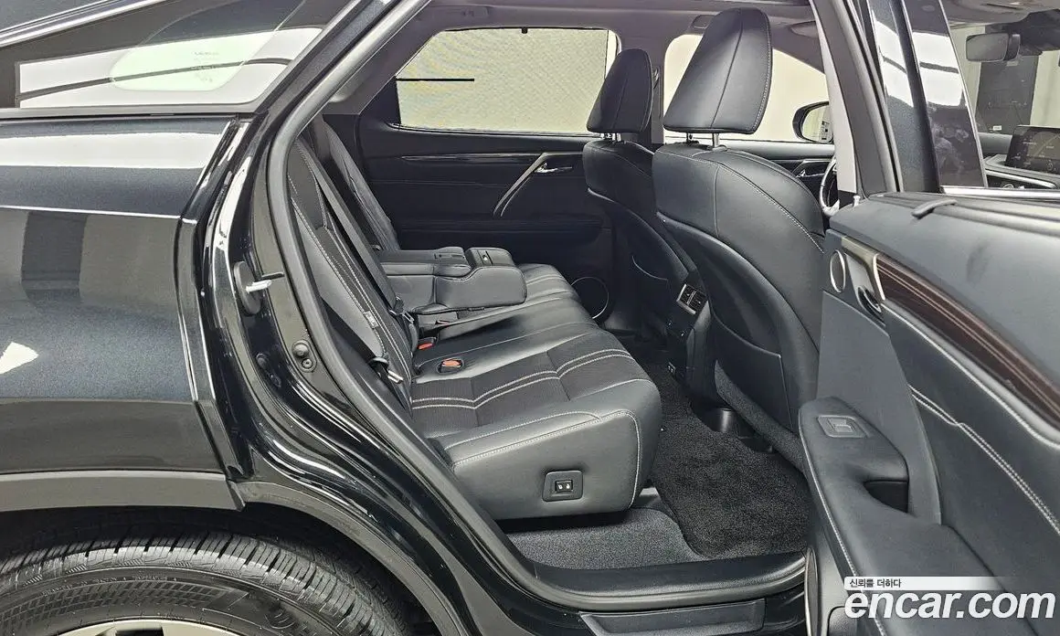 Lexus RX 2021 3.5 автомат (гидро), фото 16 Lexus RX 2021 3.5 автомат (гидро), фото 16
