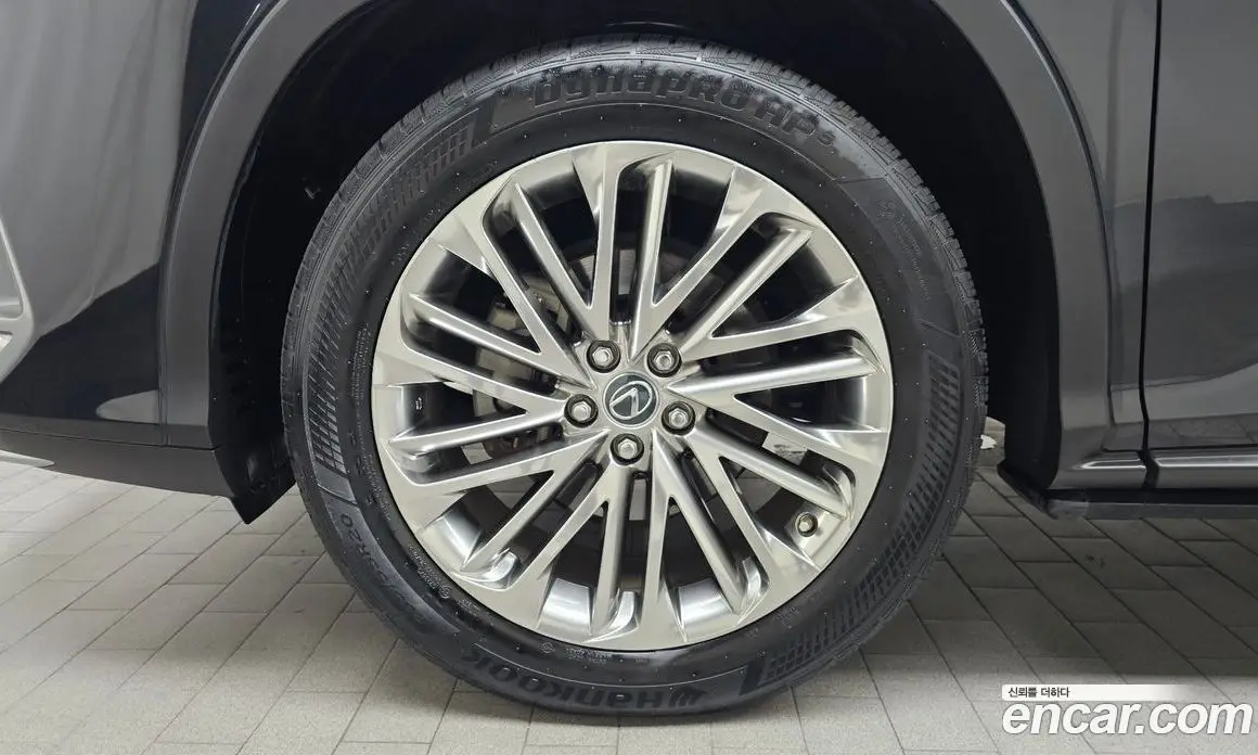 Lexus RX 2021 3.5 автомат (гидро), фото 4 Lexus RX 2021 3.5 автомат (гидро), фото 4