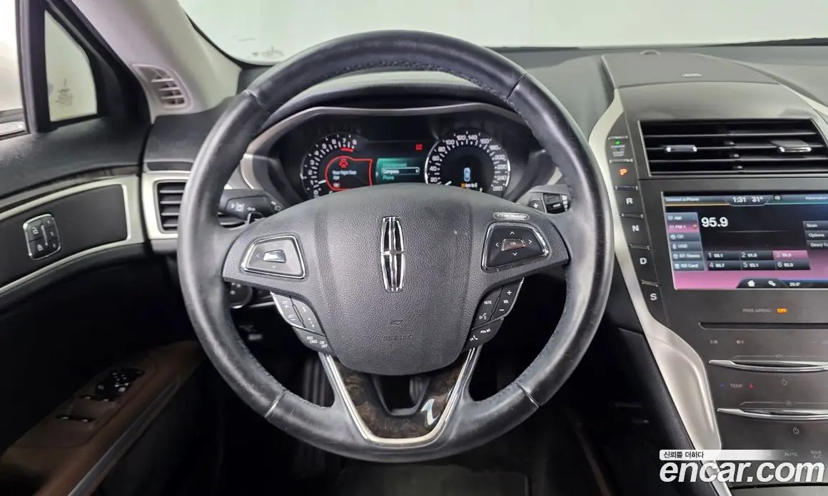 Lincoln MKZ 2016 2.0 автомат (гидро), фото 13 Lincoln MKZ 2016 2.0 автомат (гидро), фото 13