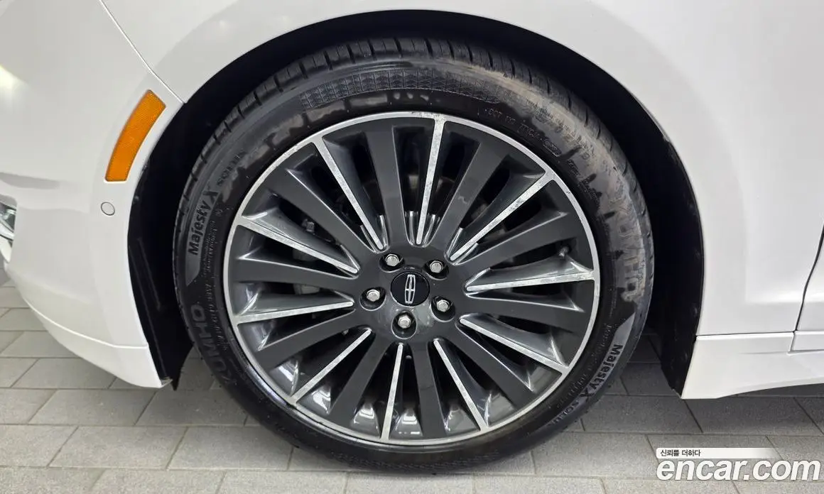 Lincoln MKZ 2016 2.0 автомат (гидро), фото 5 Lincoln MKZ 2016 2.0 автомат (гидро), фото 5