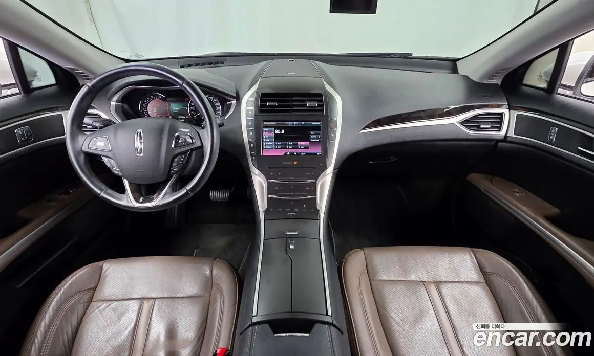 Lincoln MKZ 2016 2.0 автомат (гидро), фото 7 Lincoln MKZ 2016 2.0 автомат (гидро), фото 7