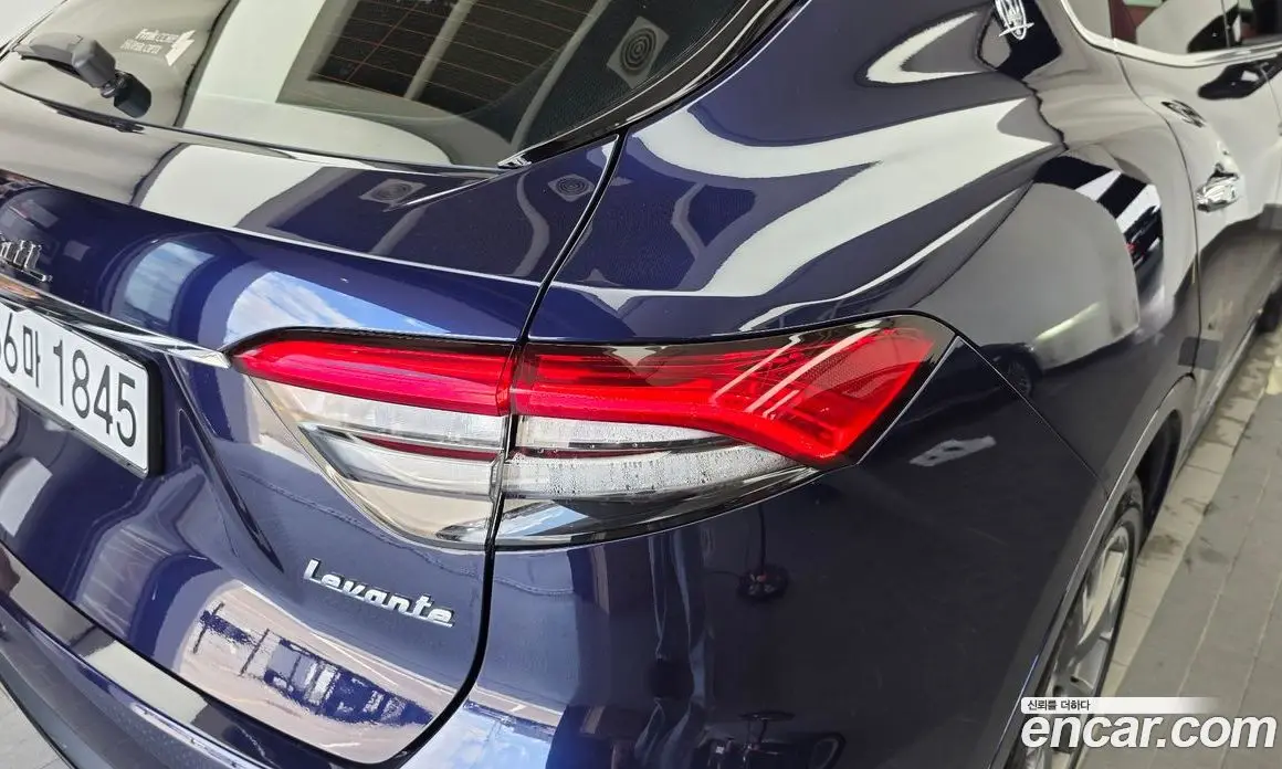 Maserati Levante 2019 3.0 автомат (гидро), фото 9 Maserati Levante 2019 3.0 автомат (гидро), фото 9