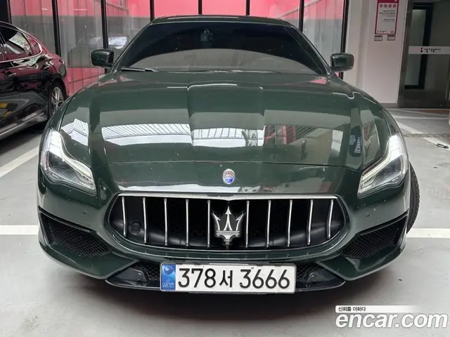 Maserati Quattroporte, 2015, 105 164 км