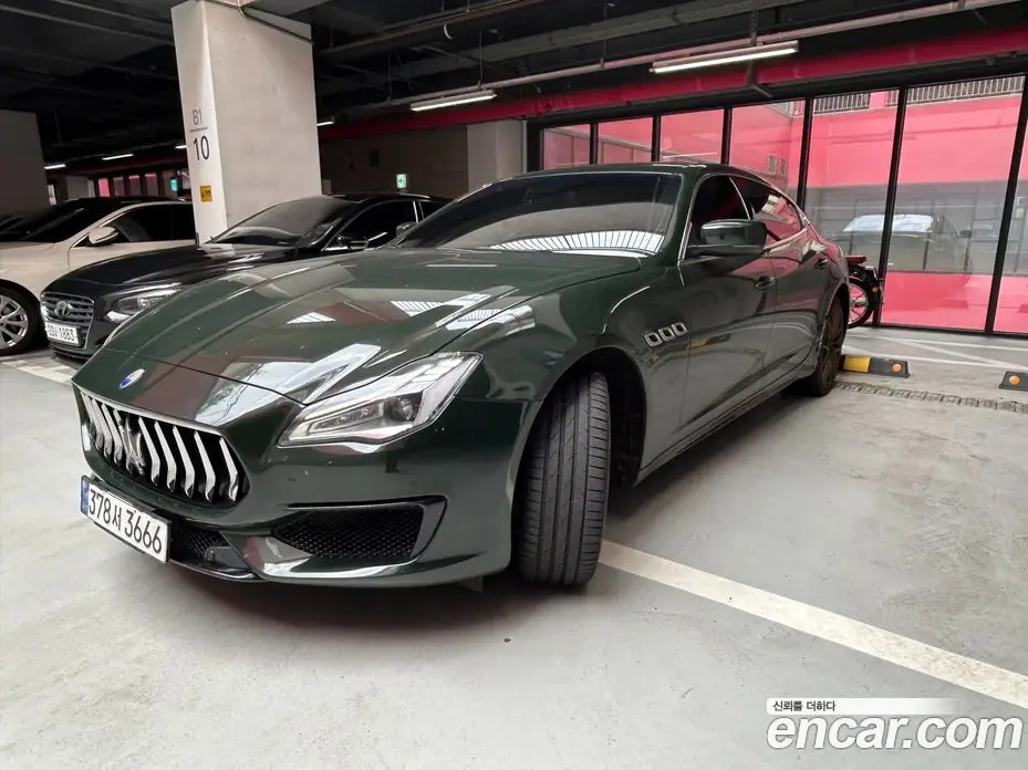 Maserati Quattroporte 2015 3.8 автомат (гидро), фото 2 Maserati Quattroporte 2015 3.8 автомат (гидро), фото 2