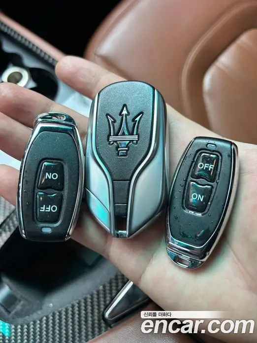 Maserati Quattroporte 2015 3.8 автомат (гидро), фото 15 Maserati Quattroporte 2015 3.8 автомат (гидро), фото 15