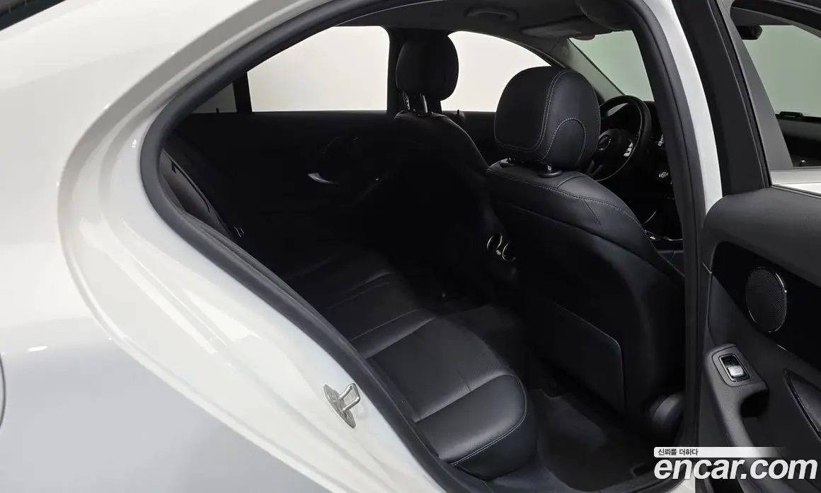 Mercedes-Benz C-Class 2019 2.0 автомат (гидро), фото 17 Mercedes-Benz C-Class 2019 2.0 автомат (гидро), фото 17