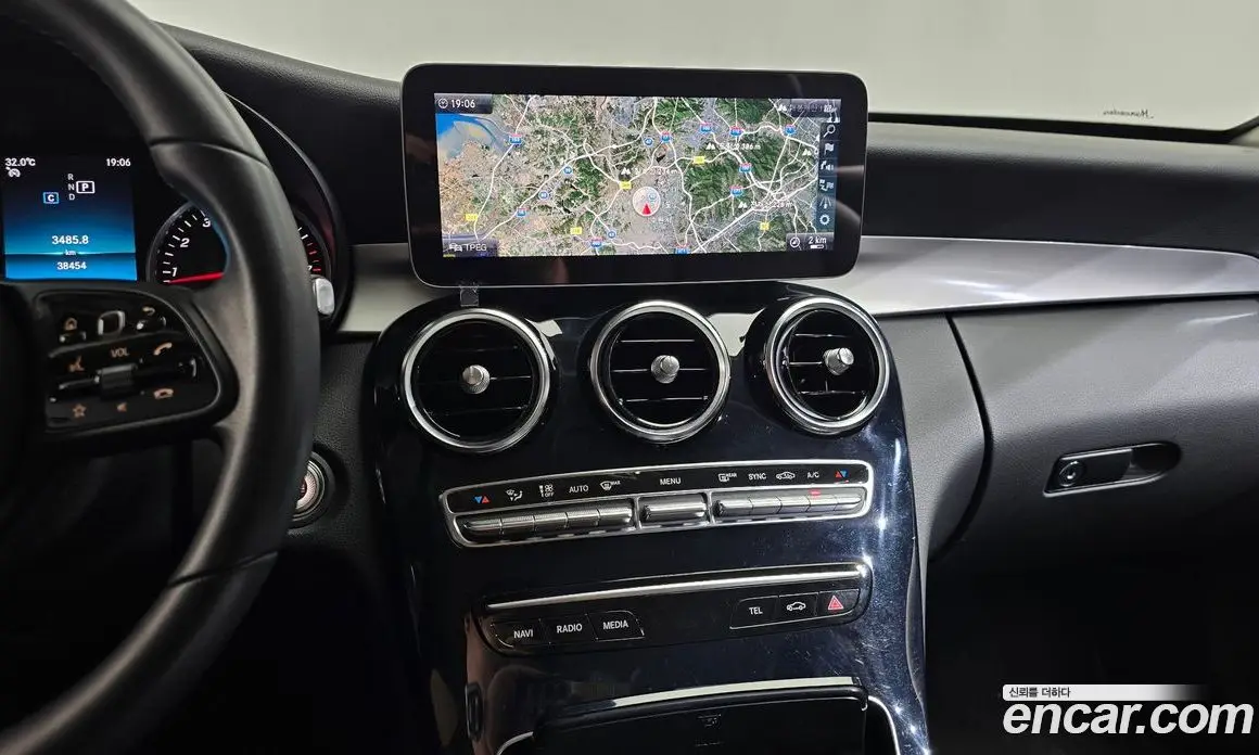 Mercedes-Benz C-Class 2019 2.0 автомат (гидро), фото 18 Mercedes-Benz C-Class 2019 2.0 автомат (гидро), фото 18