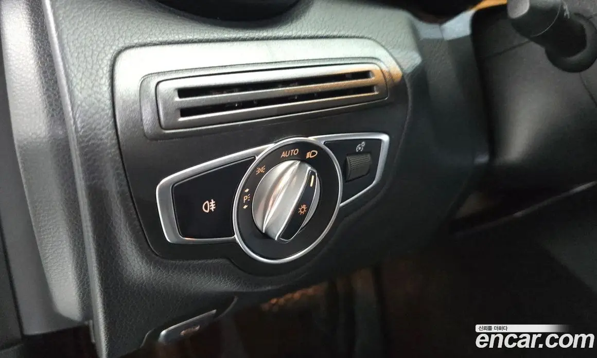 Mercedes-Benz C-Class 2019 2.0 автомат (гидро), фото 24 Mercedes-Benz C-Class 2019 2.0 автомат (гидро), фото 24