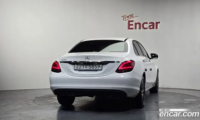 Mercedes-Benz C-Class 2019 2.0 автомат (гидро), миниатюра 4 Mercedes-Benz C-Class 2019 2.0 автомат (гидро), миниатюра 4