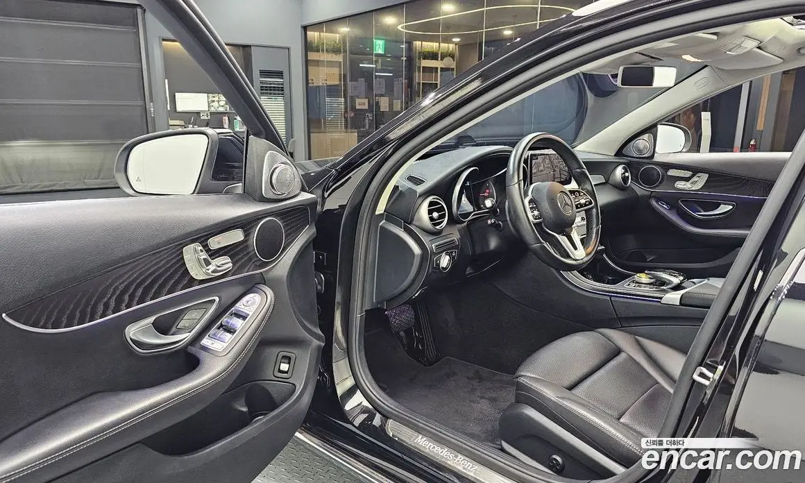 Mercedes-Benz C-Class 2019 1.9 автомат (гидро), фото 13