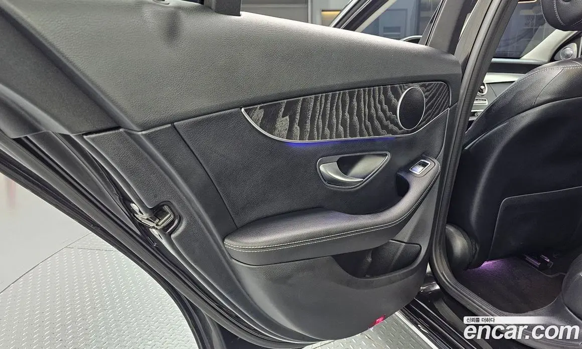 Mercedes-Benz C-Class 2019 1.9 автомат (гидро), фото 15