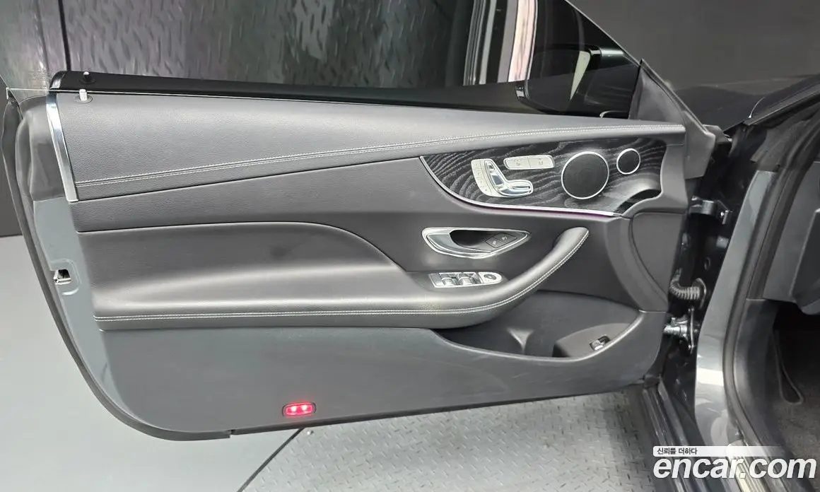 Mercedes-Benz E-Class 2017 1.9 автомат (гидро), фото 14 Mercedes-Benz E-Class 2017 1.9 автомат (гидро), фото 14