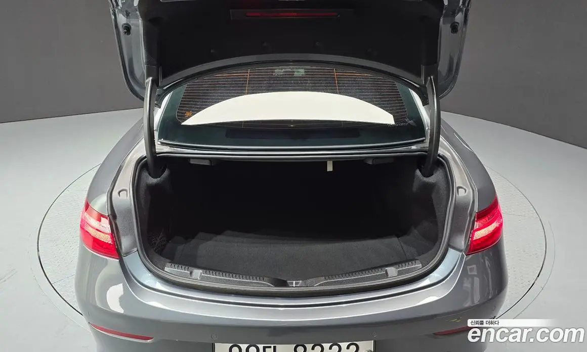 Mercedes-Benz E-Class 2017 1.9 автомат (гидро), фото 29 Mercedes-Benz E-Class 2017 1.9 автомат (гидро), фото 29