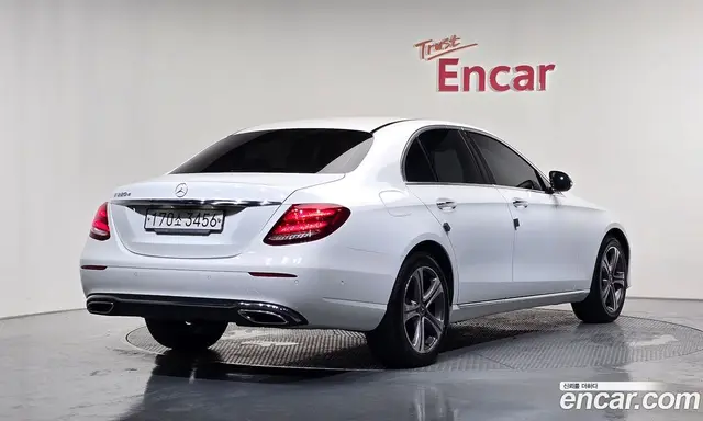 Mercedes-Benz E-Class 2019 1.9 автомат (гидро), миниатюра 2 Mercedes-Benz E-Class 2019 1.9 автомат (гидро), миниатюра 2
