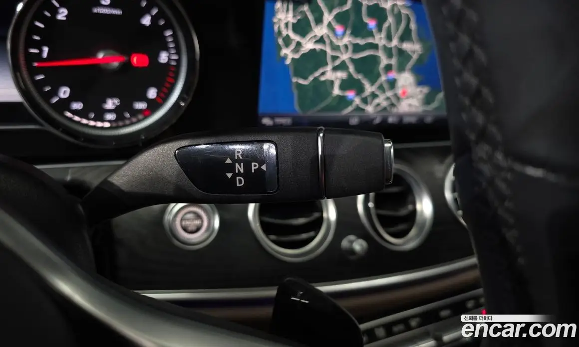 Mercedes-Benz E-Class 2019 1.9 автомат (гидро), фото 12 Mercedes-Benz E-Class 2019 1.9 автомат (гидро), фото 12