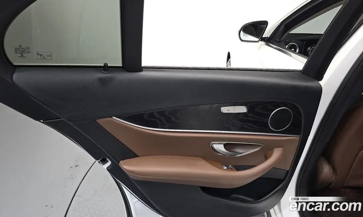 Mercedes-Benz E-Class 2019 1.9 автомат (гидро), фото 15 Mercedes-Benz E-Class 2019 1.9 автомат (гидро), фото 15