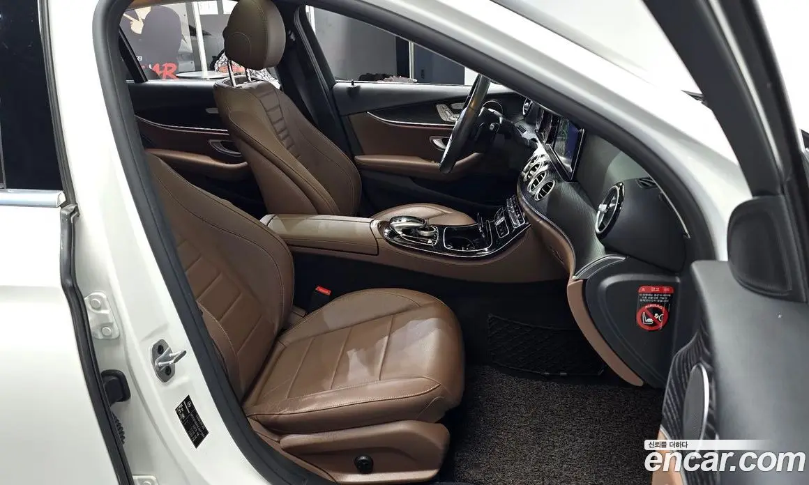Mercedes-Benz E-Class 2019 1.9 автомат (гидро), фото 16 Mercedes-Benz E-Class 2019 1.9 автомат (гидро), фото 16