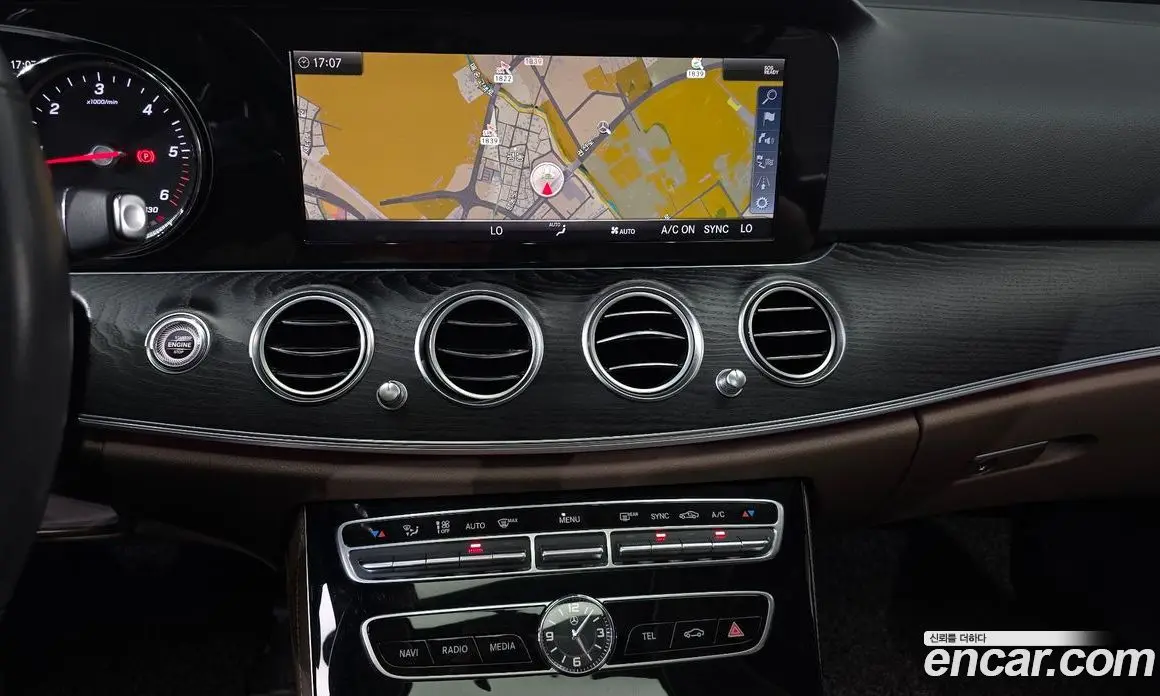 Mercedes-Benz E-Class 2019 1.9 автомат (гидро), фото 18 Mercedes-Benz E-Class 2019 1.9 автомат (гидро), фото 18