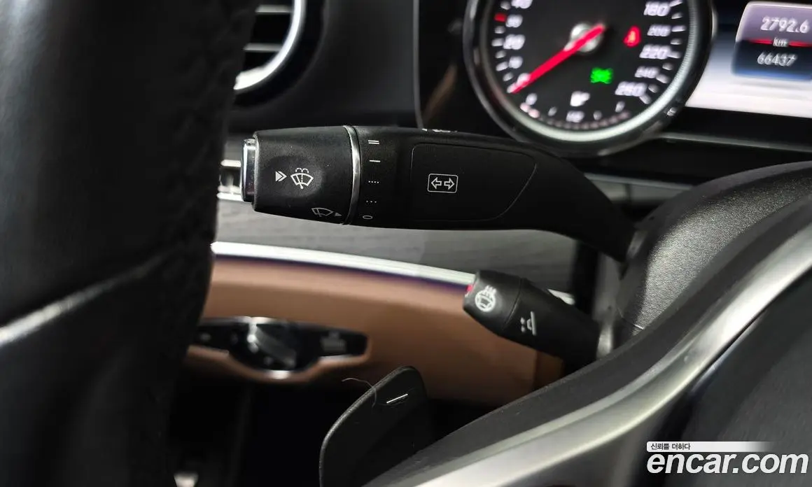 Mercedes-Benz E-Class 2019 1.9 автомат (гидро), фото 28 Mercedes-Benz E-Class 2019 1.9 автомат (гидро), фото 28