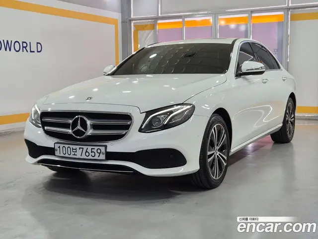 Mercedes-Benz E-Class 2020 1.9 автомат (гидро), миниатюра 1